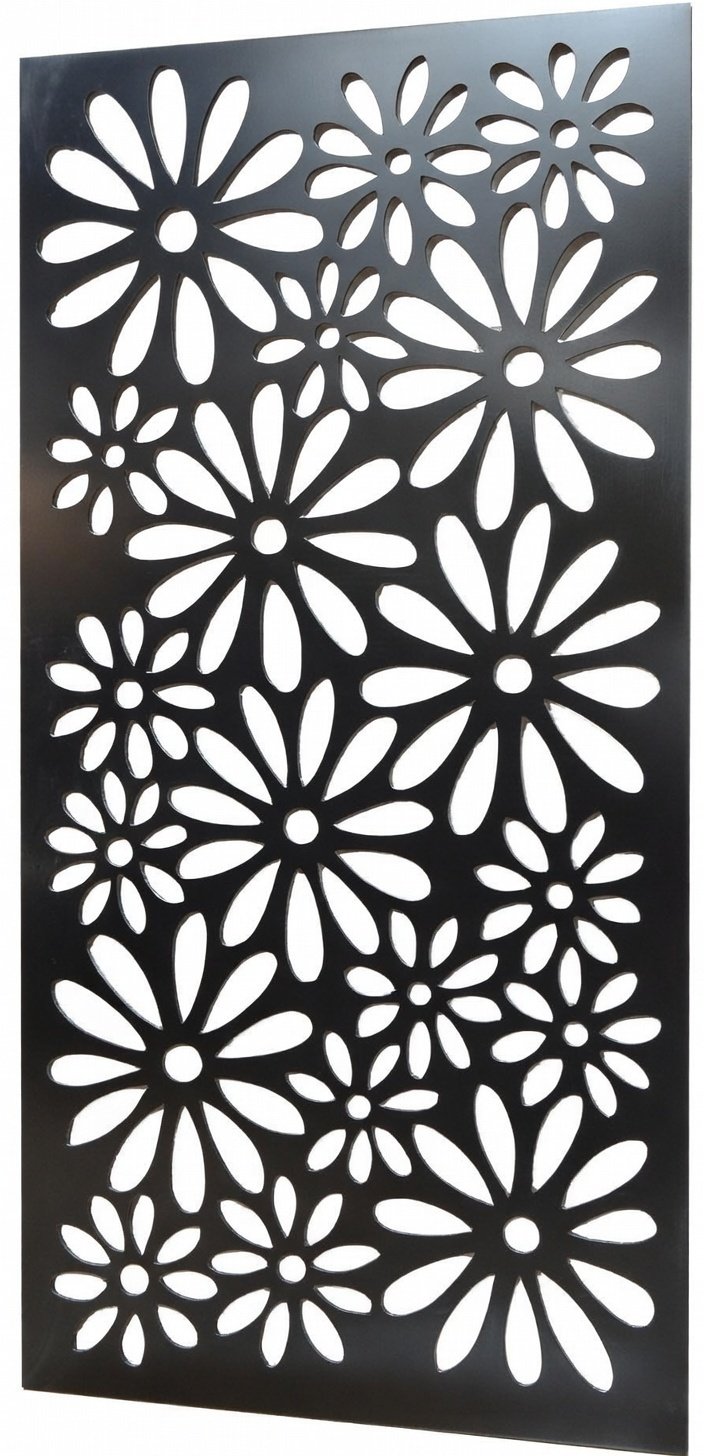 Celosía metálica de margaritas modelo CM08 — panel floral repetido para cerramientos de terraza, divisiones de patio y fachadas femeninas